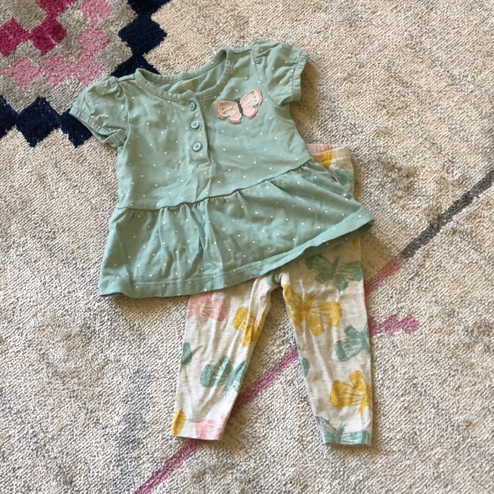 Carter’s Baby Girl Spring Outfit Size 9 Months